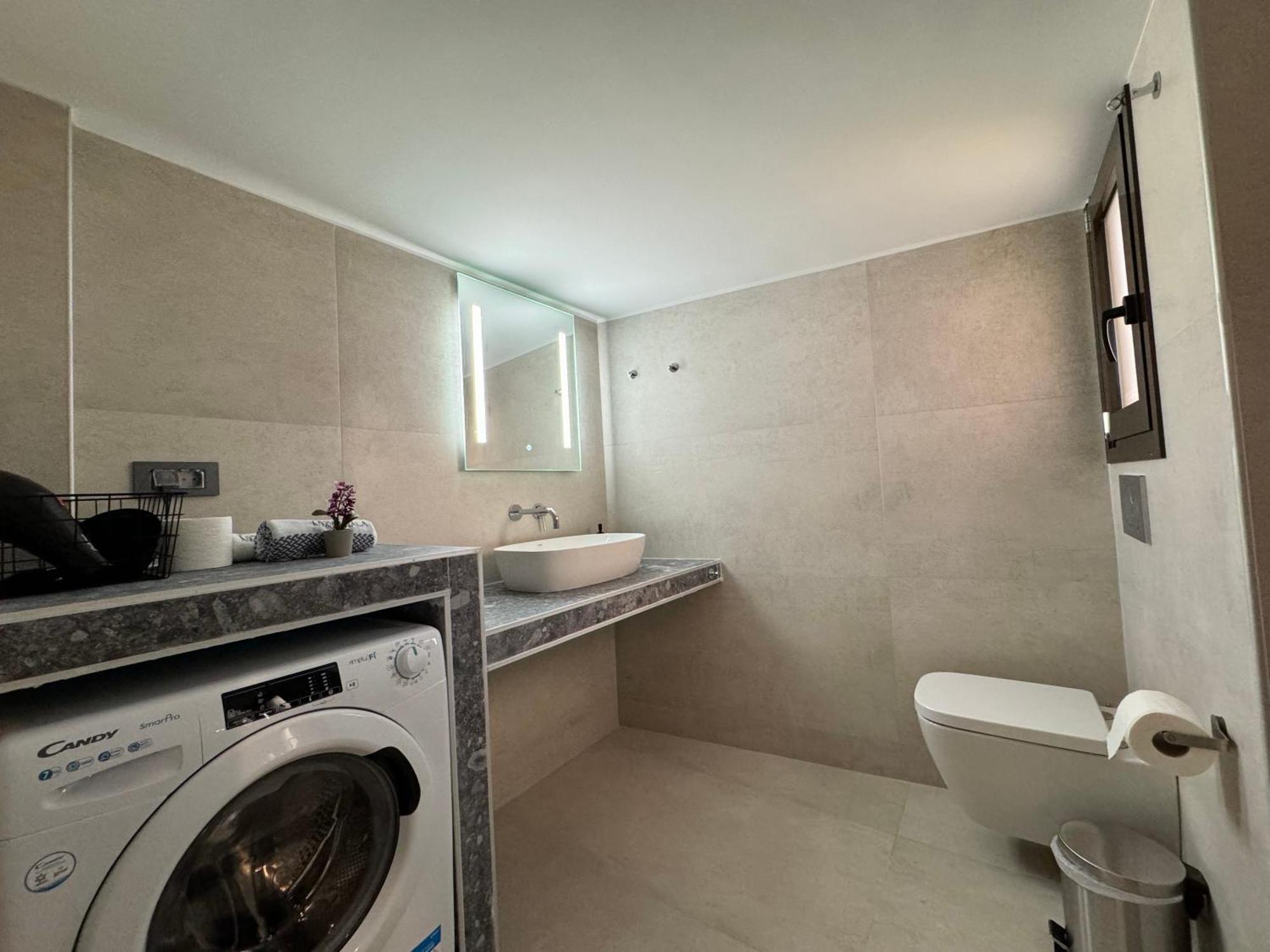 Spacious Apartment Near Monastiraki By Kozy Koala Athènes Extérieur photo